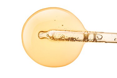 Ein Klecks Serum und die Pipette dazu