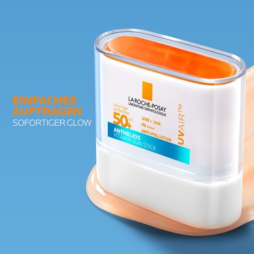 Anthelios UV Air Stick LSF50+ auf glänzender Textur, Hinweis auf einfaches Auftragen und sofortigen Glow.