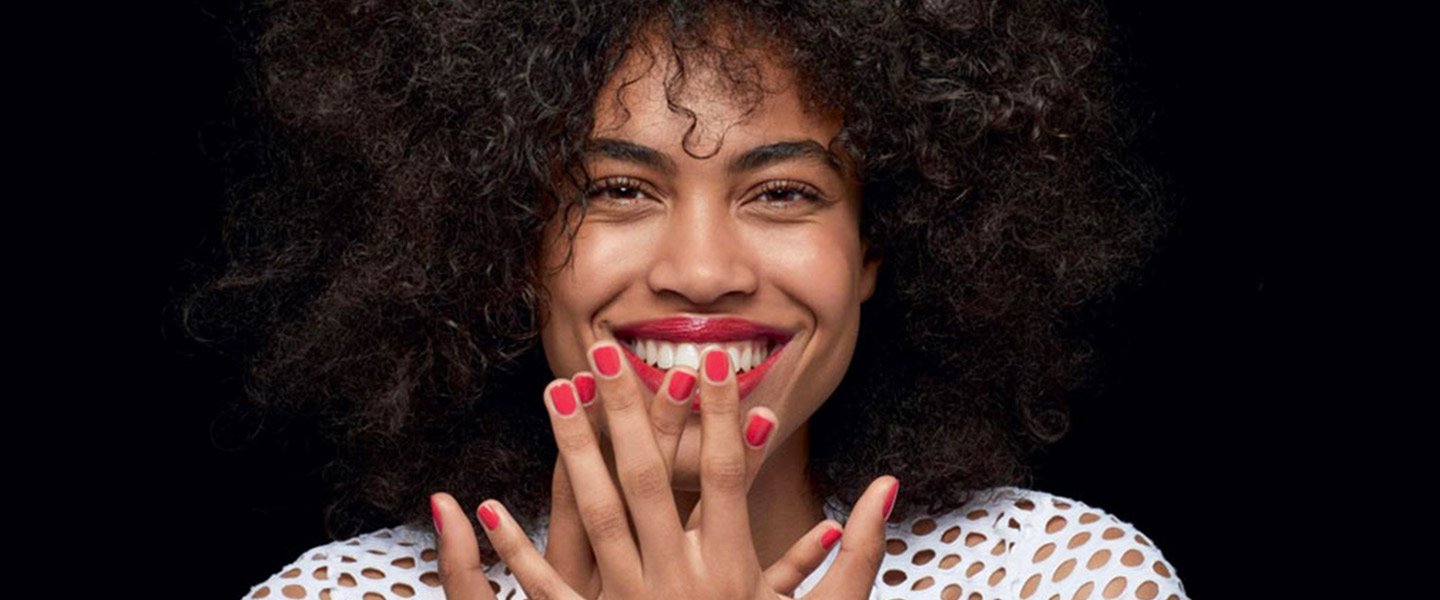 Wie Sie Akne-Narben und Pickelmale mildern : Ursachen ...